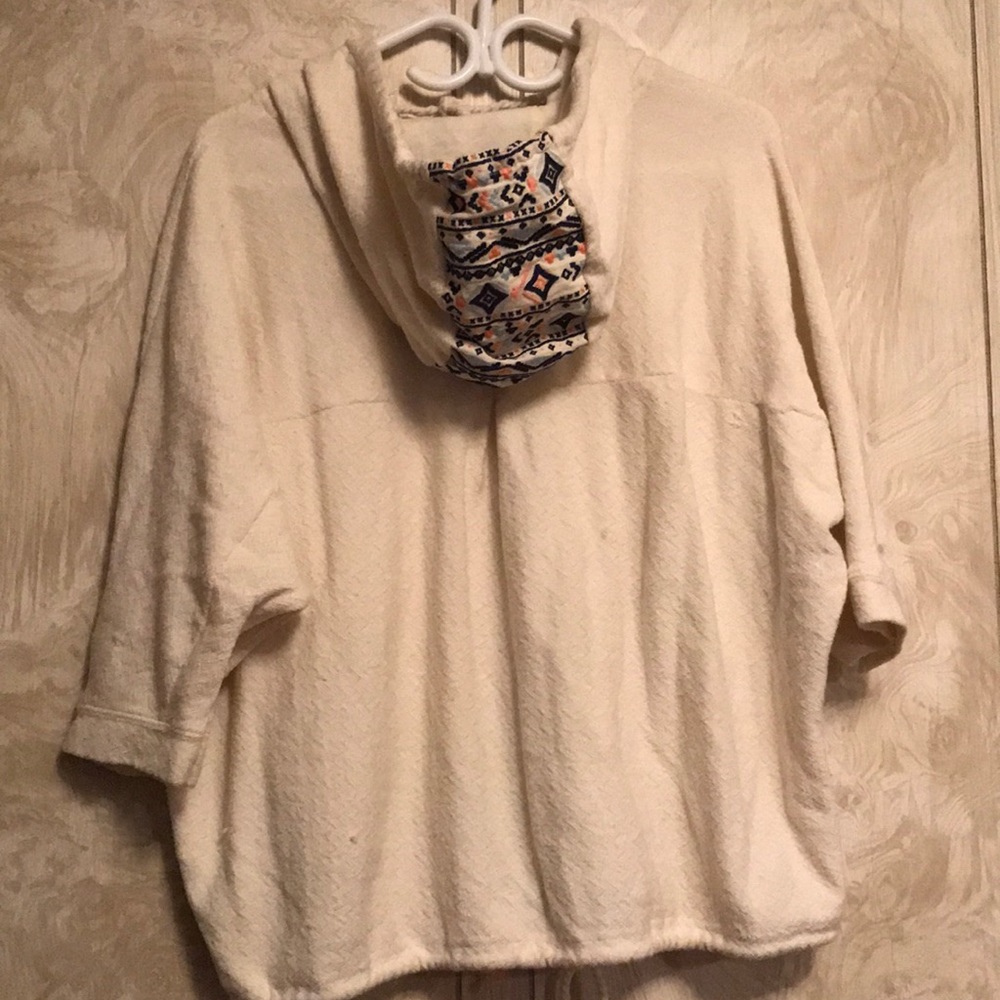 Sweater - Picture 4 of 4